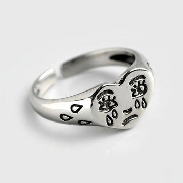 Moire Crying Heart Ring — Soft Chaos