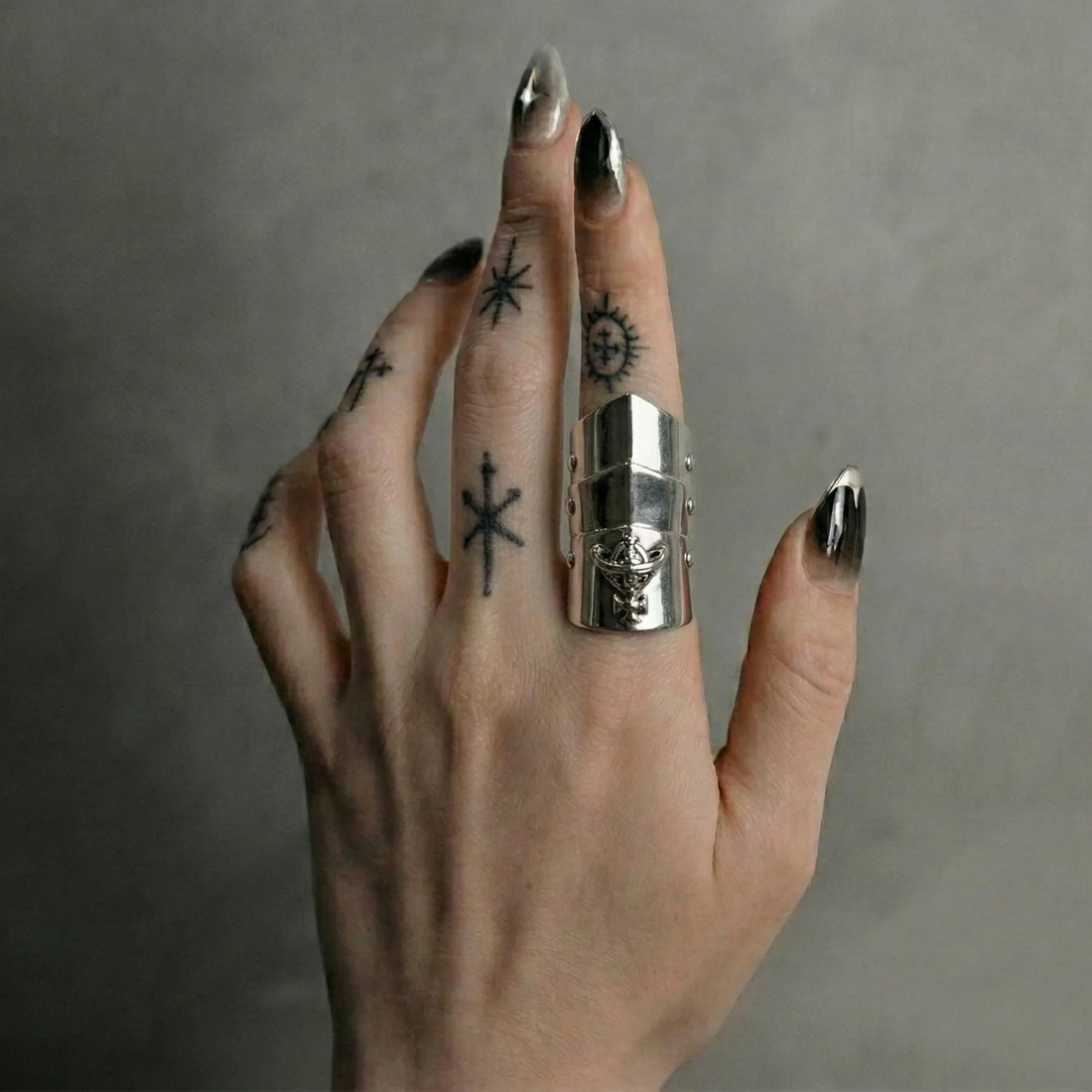 Moiré Armor Ring