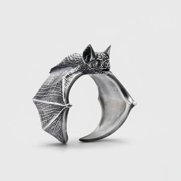 Moire Dark Bat Ring