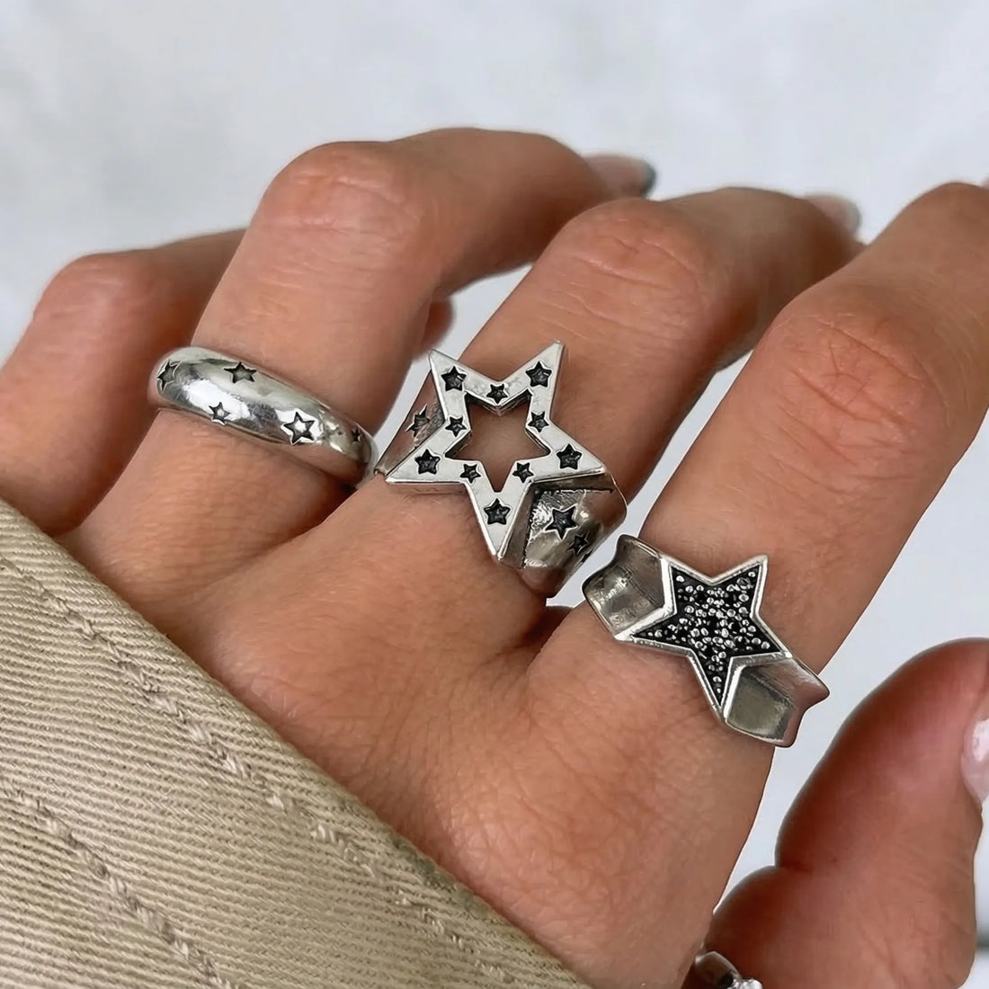 Moire Vintage Pentagram Star Ring — Y2K Gothic Edge