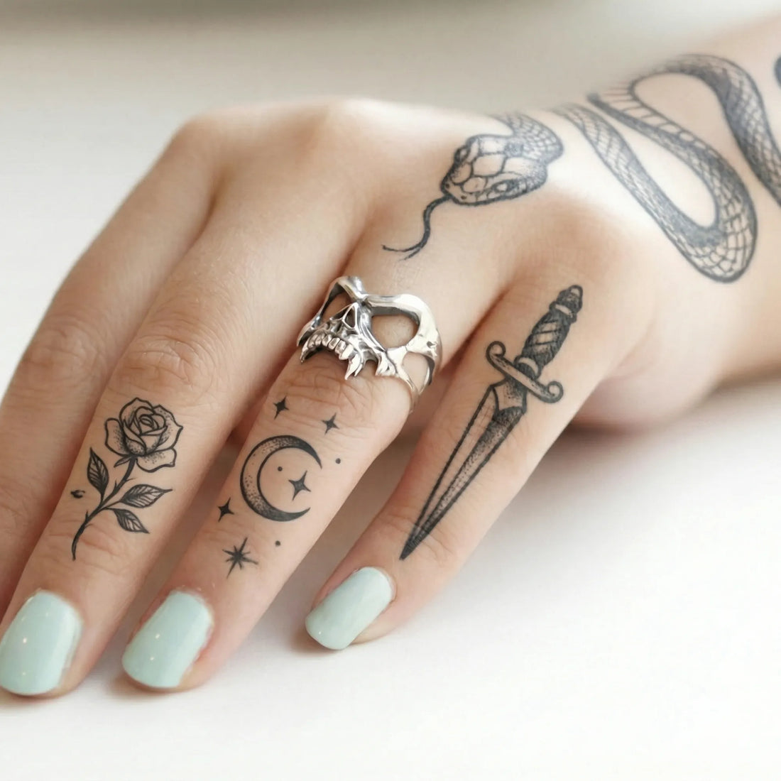 Moiré Sterling Skull Ring