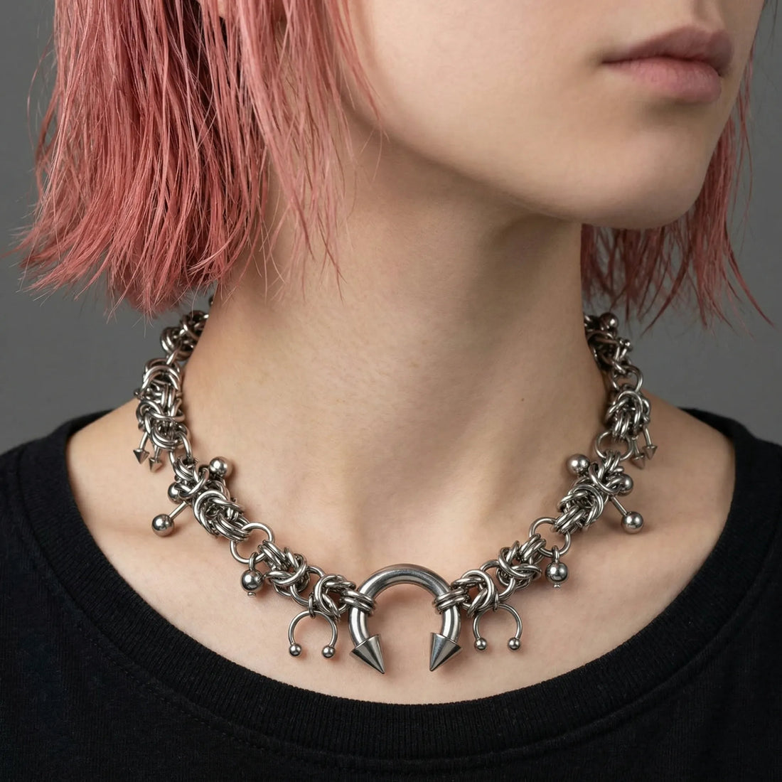 Moiré Rivet Horseshoe Necklace