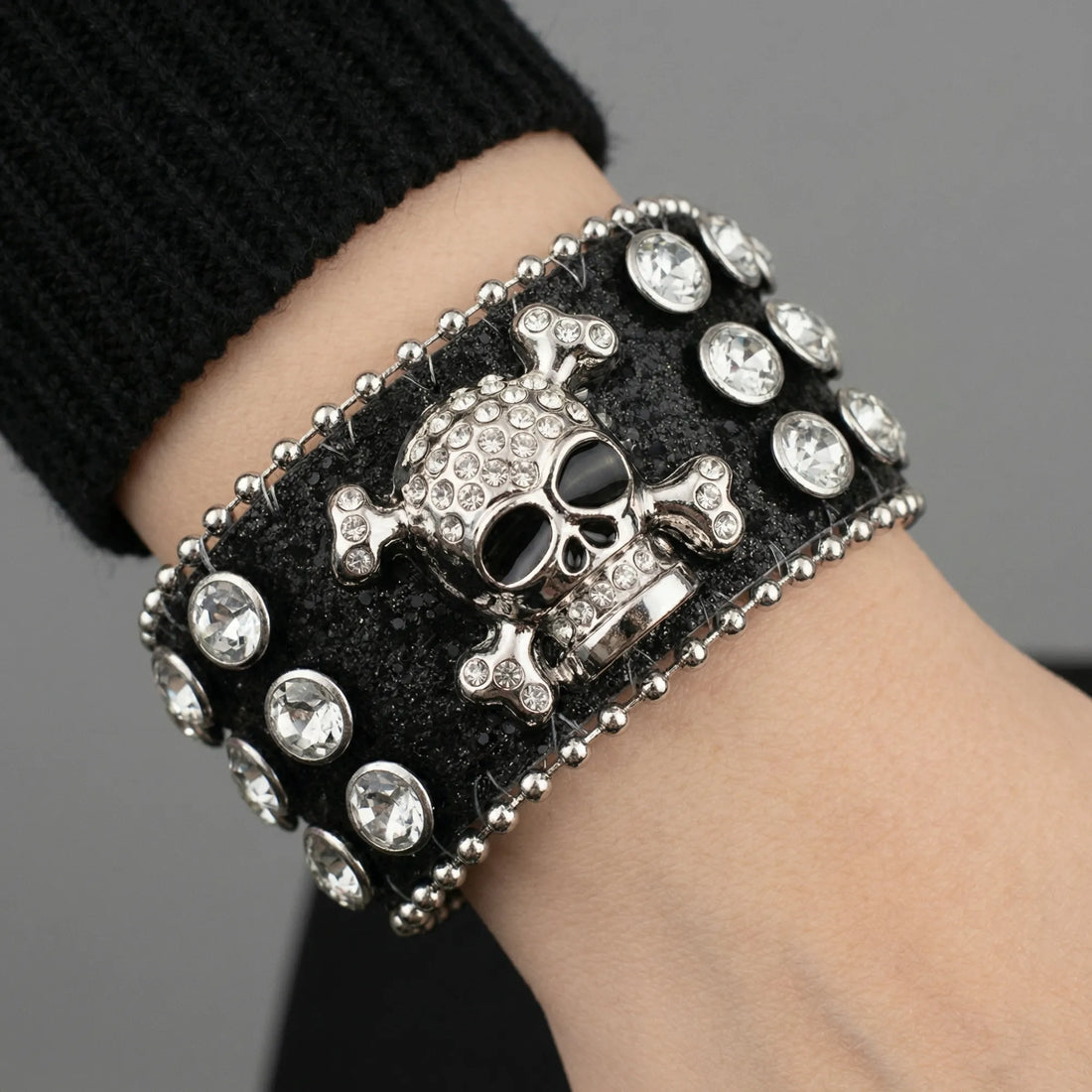 Moiré Skeleton Buckle Armor