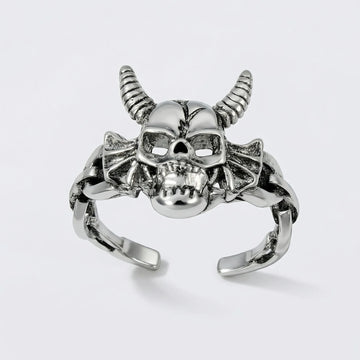 Moiré Horned Skull Relic Ring