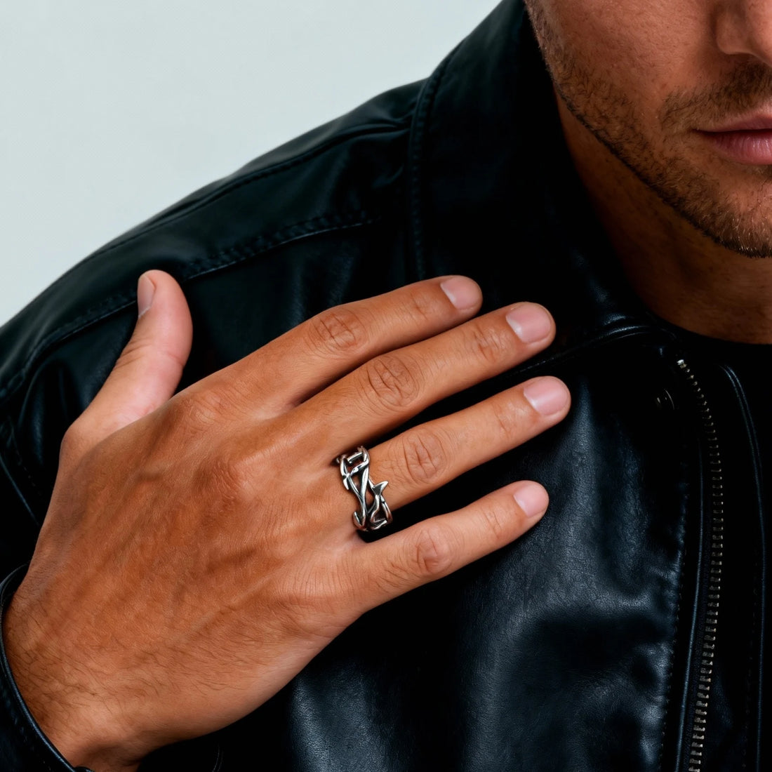 Moire Thorn Branch Steel Ring